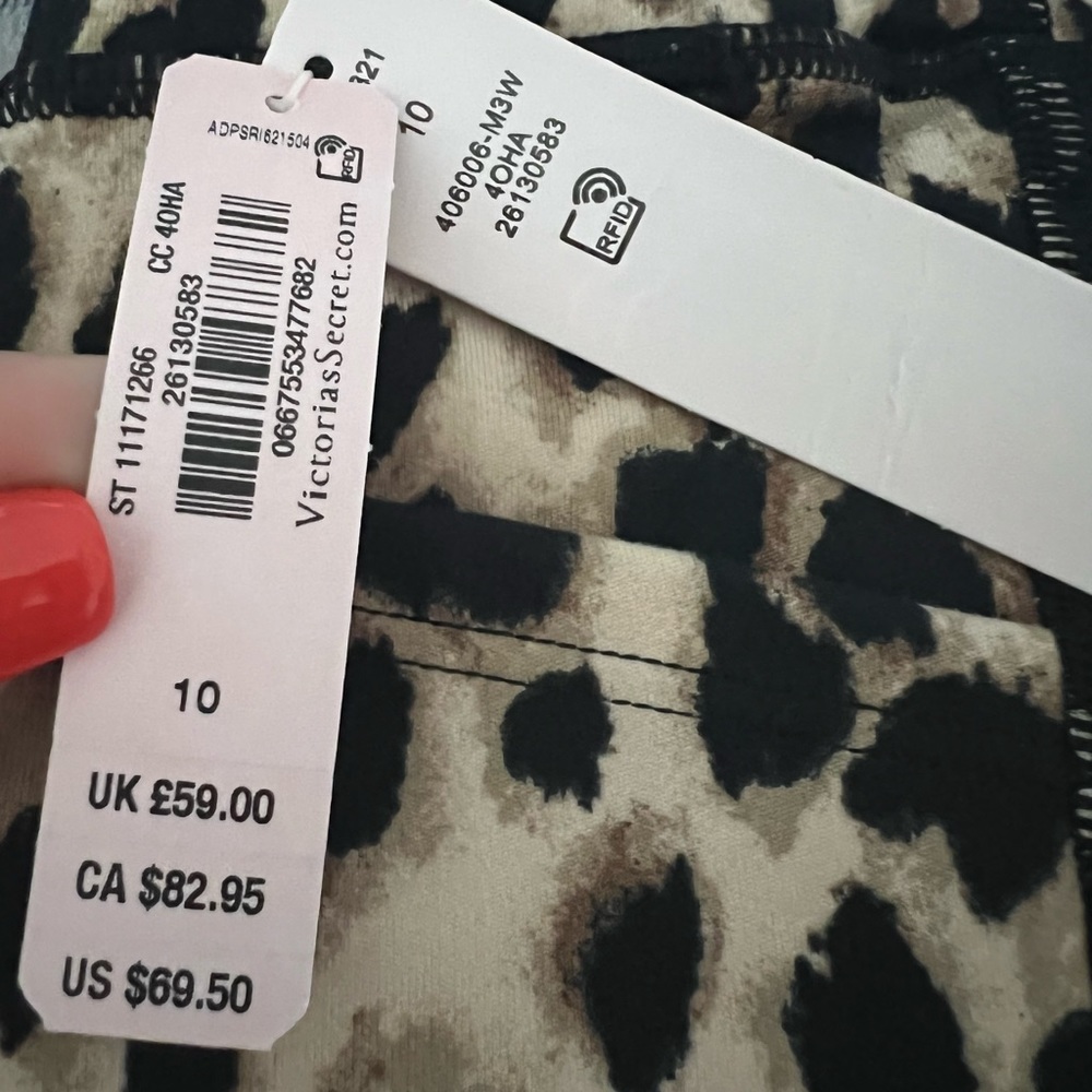 Victorias Secret Incredible Legging✨ - Picture 4 of 8